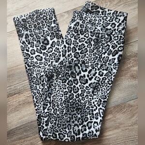 EUC NY&CO size small jeggings